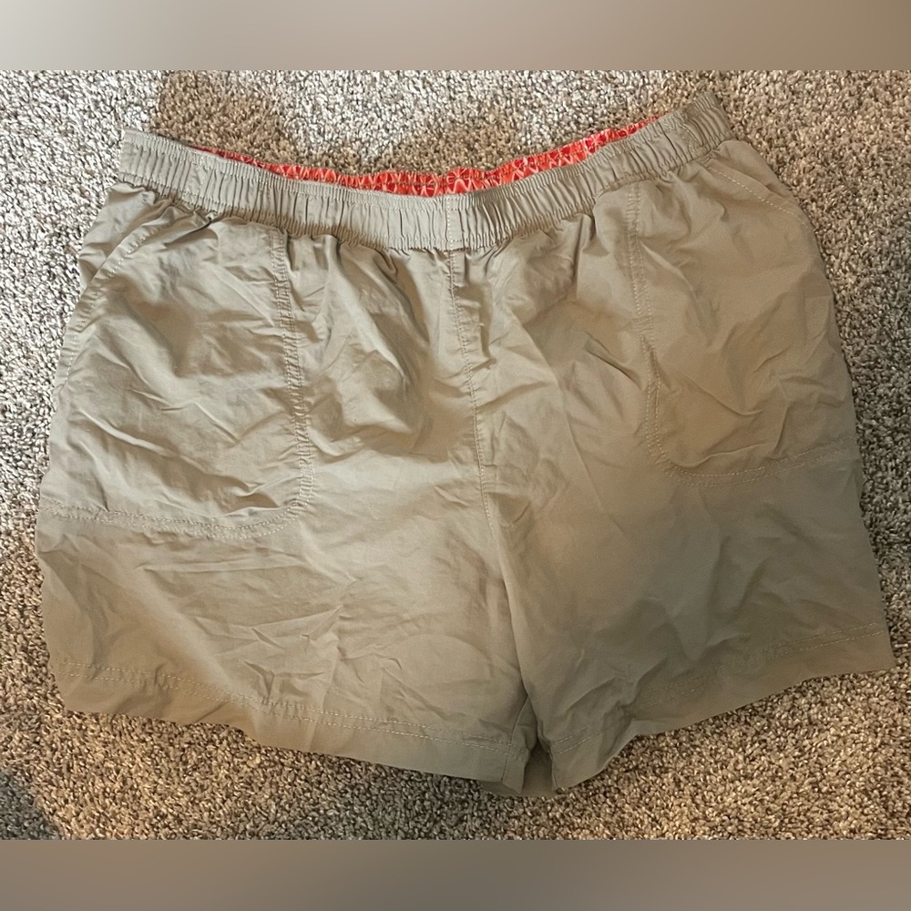 Large Columbia Women’s shorts